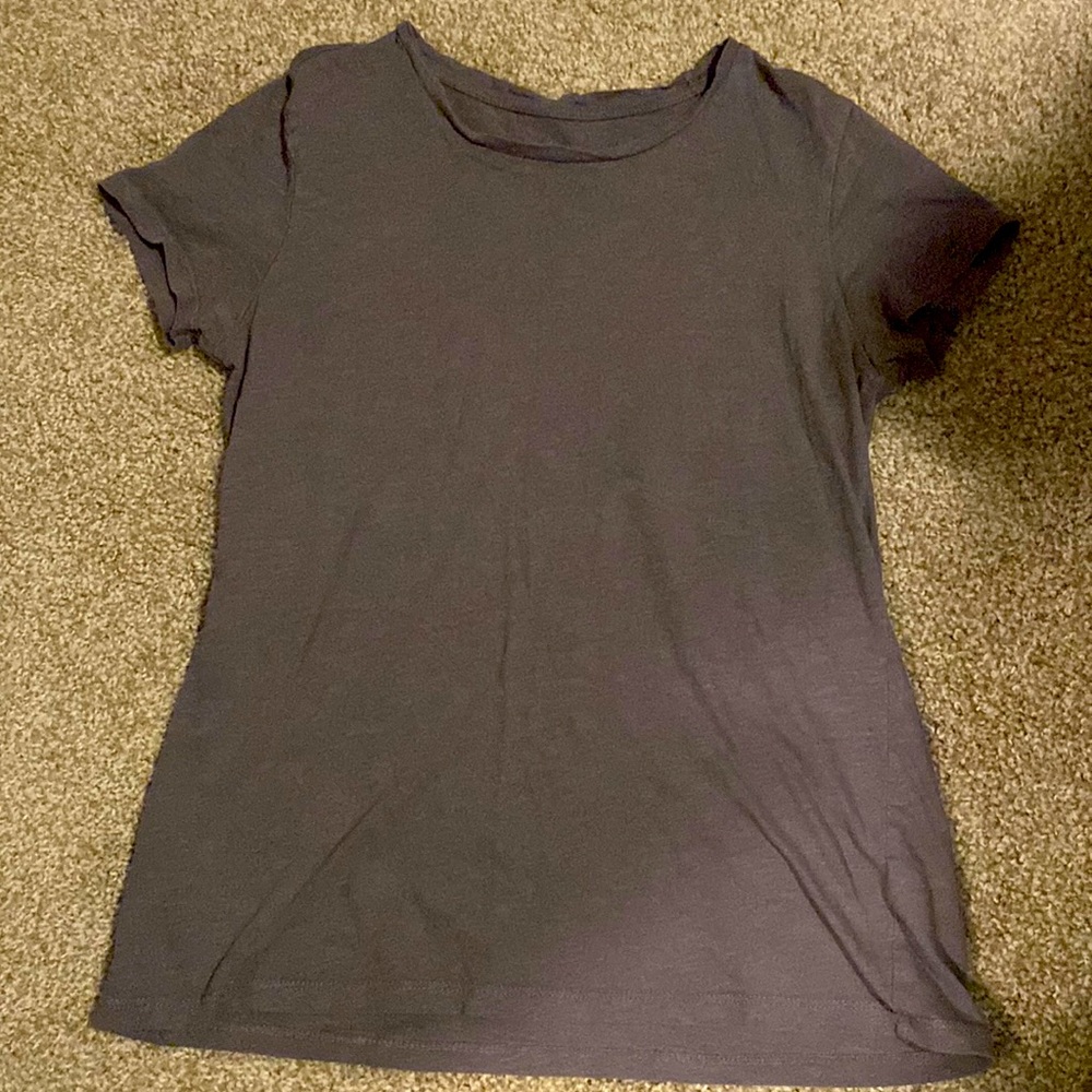 Gray, short sleeve T-shirt